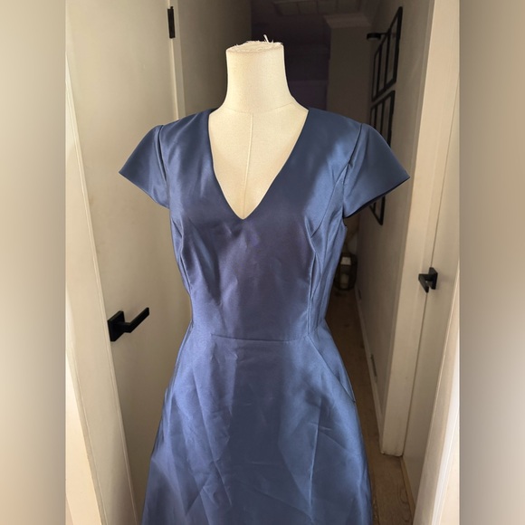 NEW | ALFRED SUNG | Cap Sleeve V-Neck Satin Dress In Midnight Blue | Sz 6 - Picture 3 of 8